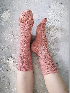 Rosegold Socks- Garnpaket (The Knitting Me)